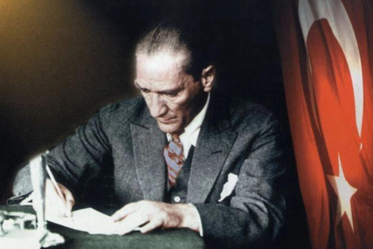 Atatürk Azərbaycan naminə türk torpağından necə vaz keçdi? - FOTO